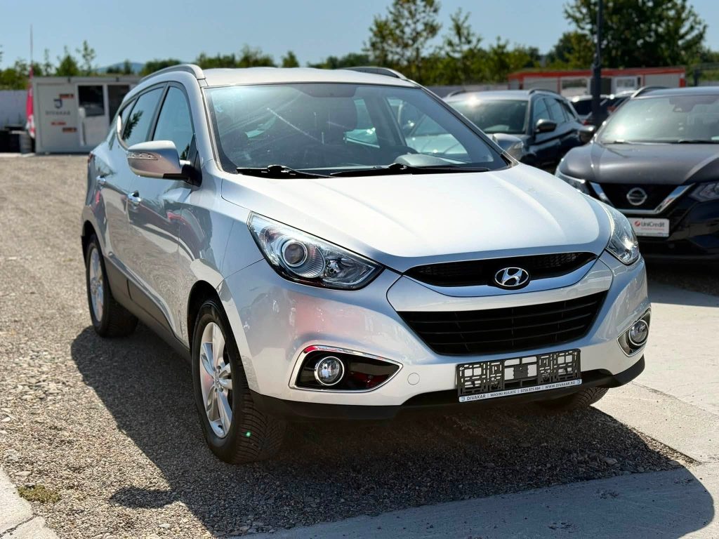 Hyundai IX35 1.6 BENZINA 2011 – mașină rulată Divakar
